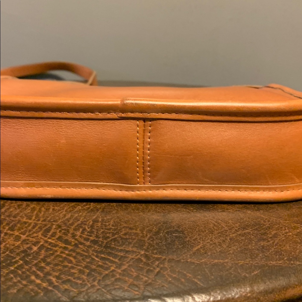 COACH Vintage British Tan Wendie 9031 leather bag - Picture 5 of 10